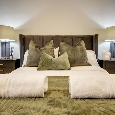 The Penthouse - Allocated Parking With Views Ripon