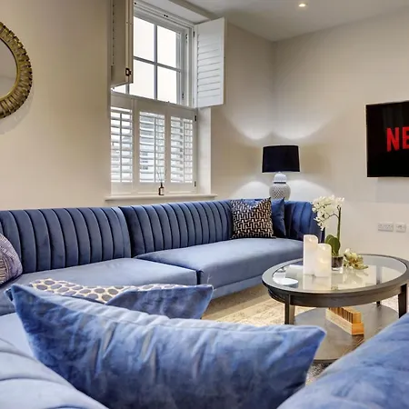 The Penthouse - Allocated Parking With Views * Ripon